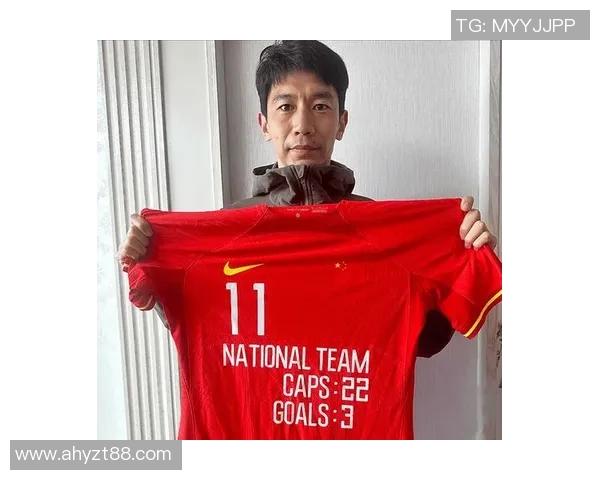 中国足球明星男运动员最新排名分析与前景展望 中国足球明星男运动员最新排名分析与前景展望