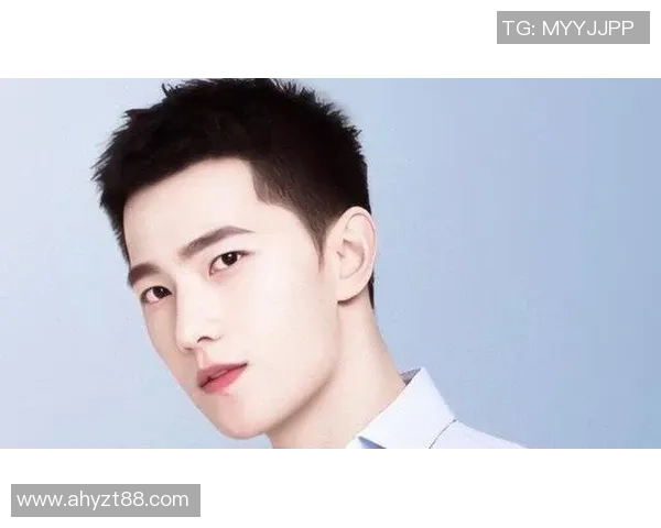 足球明星穿搭风采展现正装魅力引领时尚潮流新风尚 足球明星穿搭风采展现正装魅力引领时尚潮流新风尚