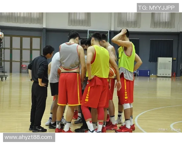 南京篮球队在城市联赛中的默契配合与战术执行分析